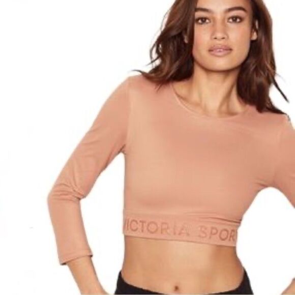 Victoria Sport Long Sleeve Logo Crop Top - Picture 7 of 7